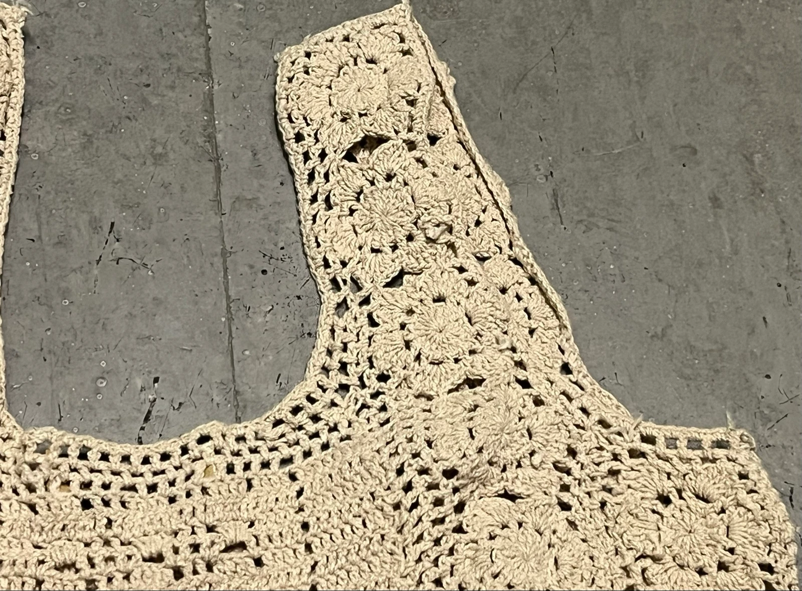 Haut court en crochet beige – photo 12